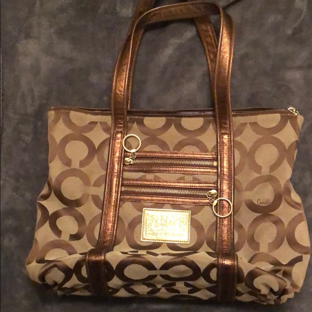 Coach shoulder tote